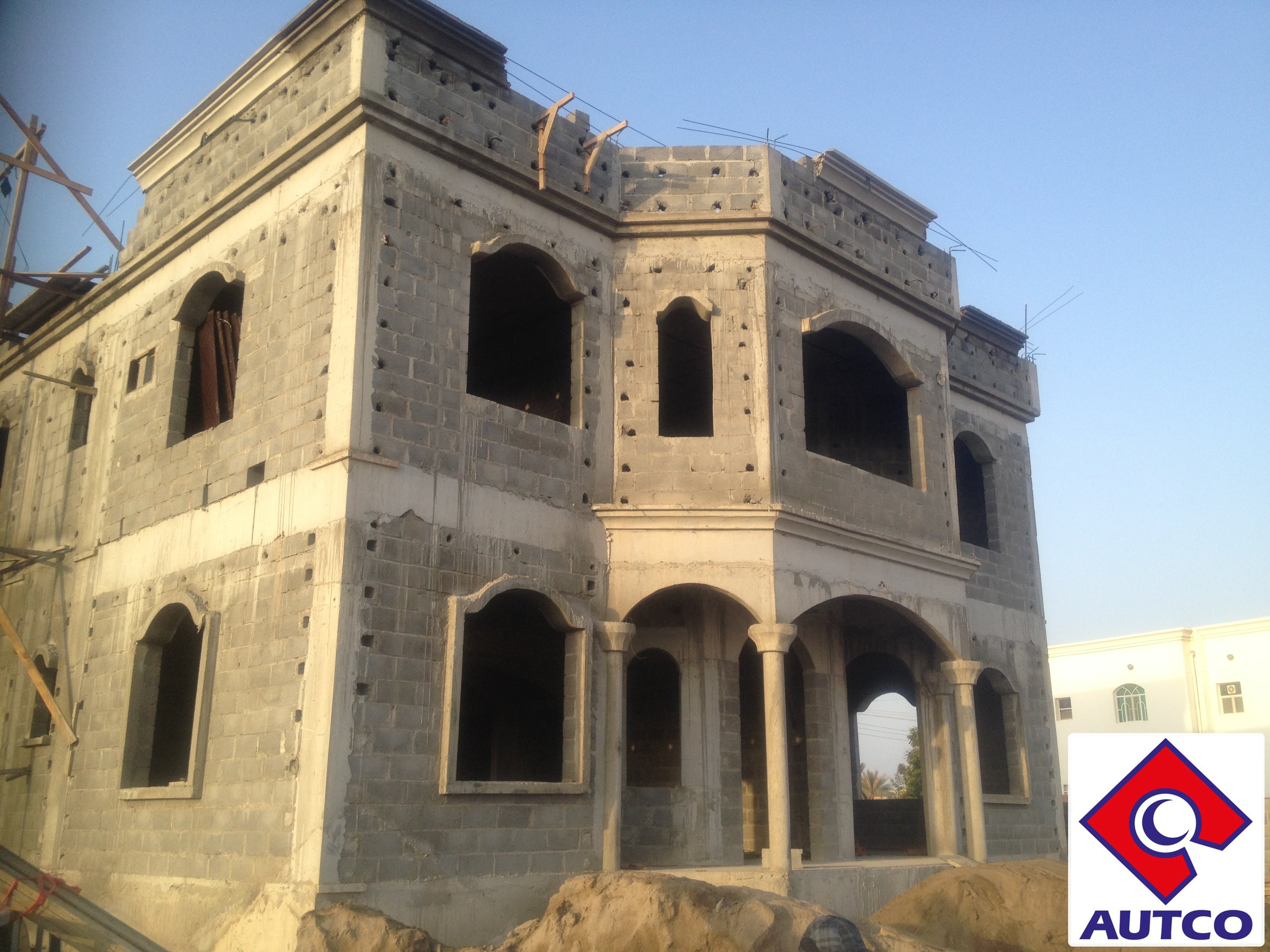 Villa corner structure